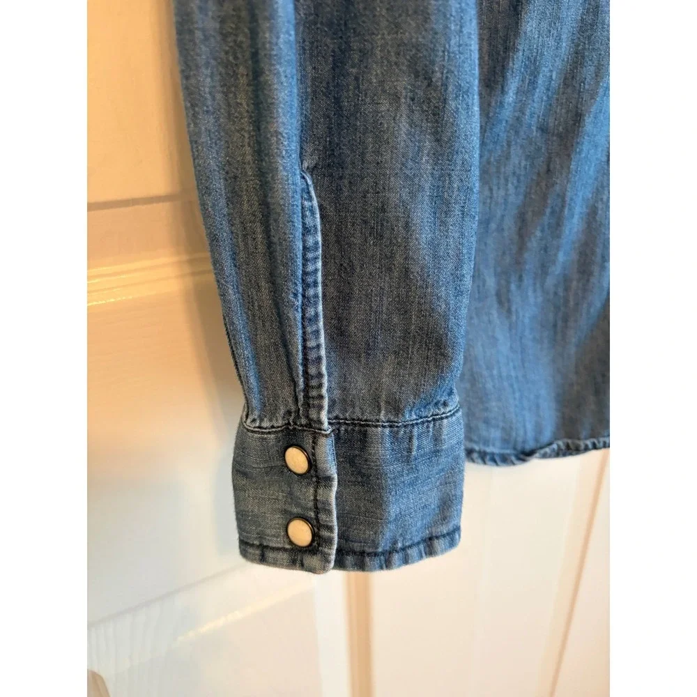 Liz Claiborne Denim Pearl Snap Shirt Vintage 1990s Western Cotton Top Medium - Picture 5 of 5